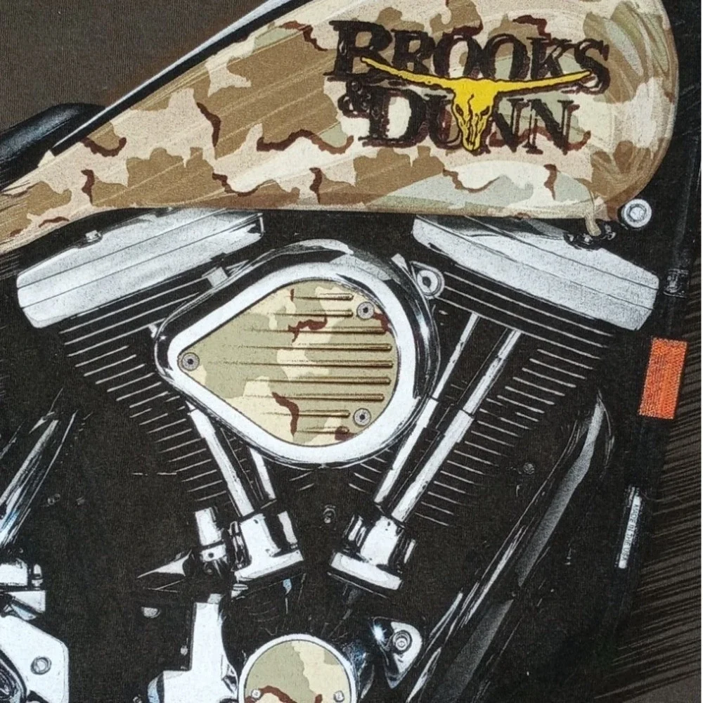 Gildan Mens‎ Large Brown Motorcycle Engine Graphic T Shirt Brooks and Dunn